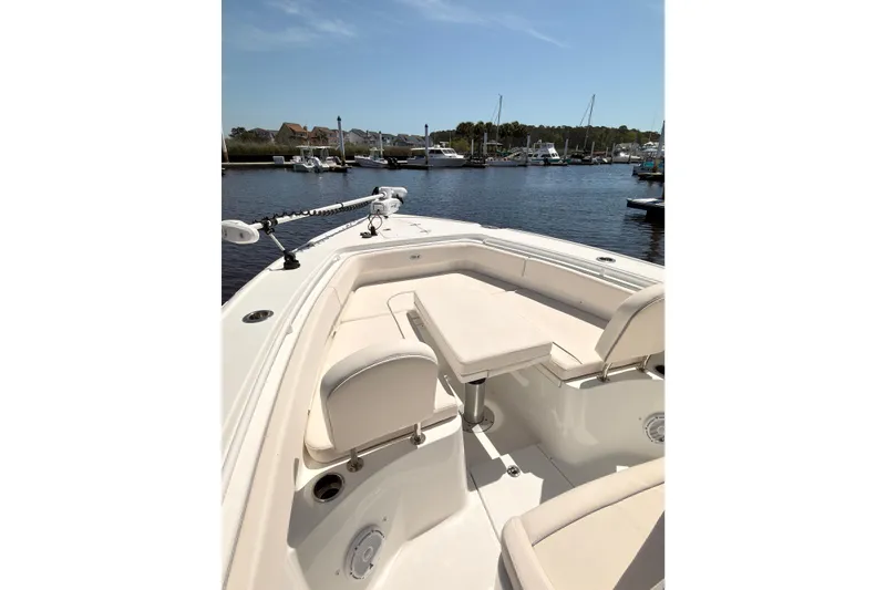 Slide: The Image of Sea Hunt Ultra 275 SE 2025 helm with Garmin displays. - 17