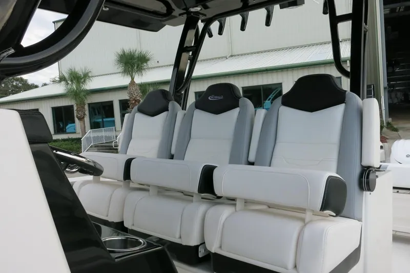 Slide: The Image of 2026 Robalo R300 Center Console boat seats, featuring modern design and comfort. - 19