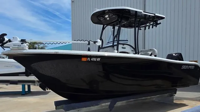 The Image of Sea Pro 219 Center Console 2019 - 1