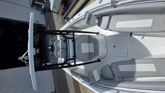 Slide: The Image of Sea Pro 219 Center Console 2019 - 17