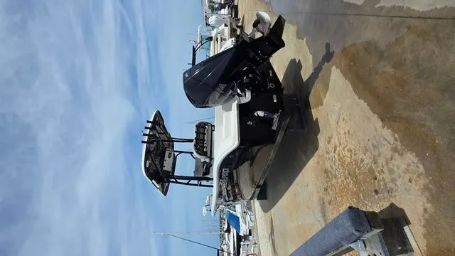 Slide: The Image of Sea Pro 219 Center Console 2019 - 3