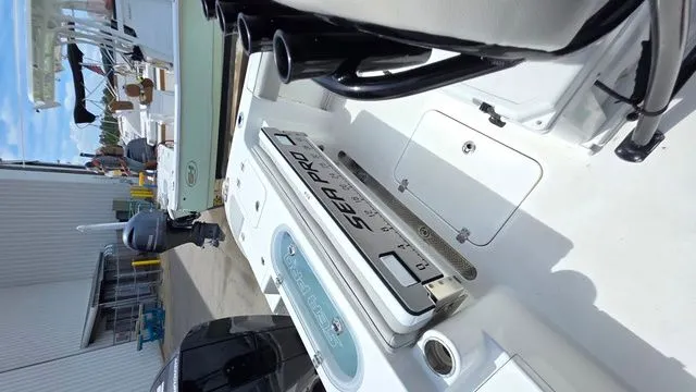 Slide: The Image of Sea Pro 219 Center Console 2019 - 9