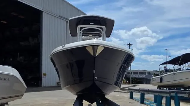 Slide: The Image of Robalo R222 Explorer 2022 - 8