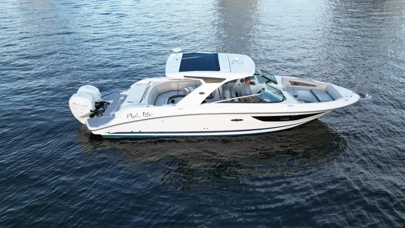Slide: The Image of Sea Ray 350 SLX OB 2020 - 0