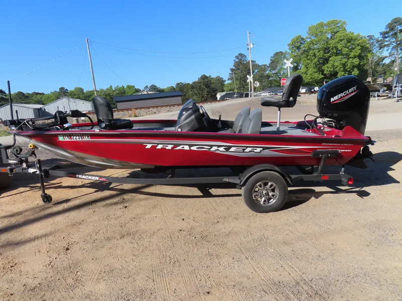 The Image of Tracker 175 TE 2024 - 1