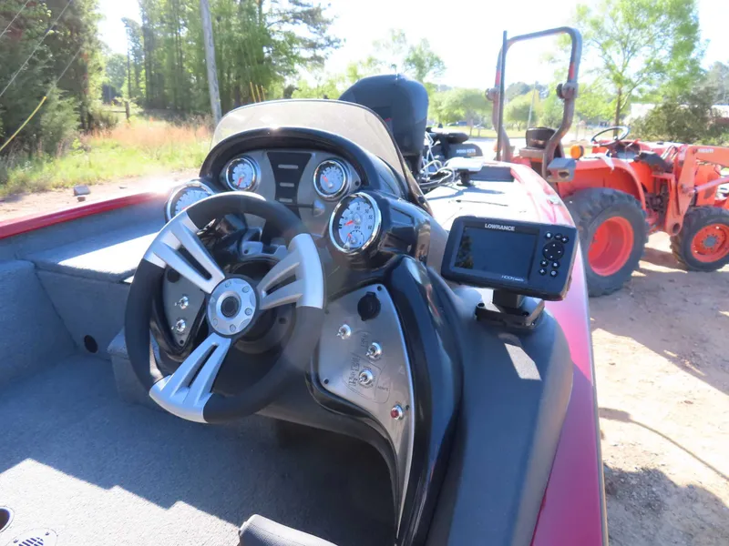 Slide: The Image of Tracker 175 TE 2024 - 20