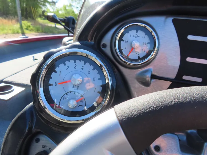 Slide: The Image of Tracker 175 TE 2024 - 24