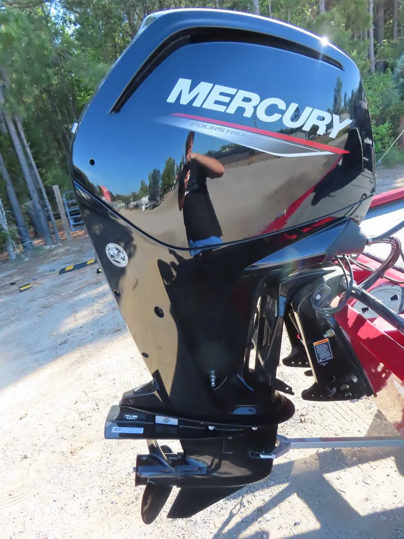 Slide: The Image of Tracker 175 TE 2024 - 5