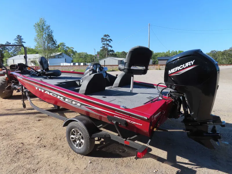 Slide: The Image of Tracker 175 TE 2024 - 8