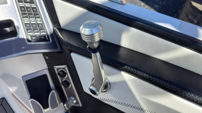 Slide: The Image of MasterCraft XT22 2020 - 20