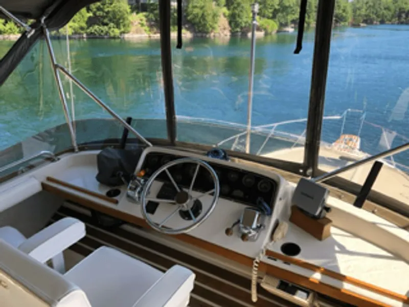 Slide: The Image of Silverton 34 Convertible 1987 - 2