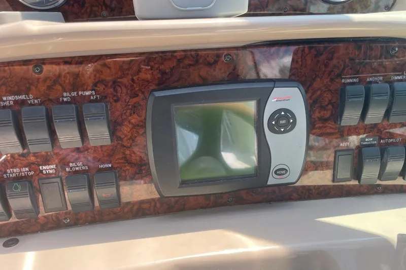 Slide: The Image of Control panel of a 2006 Sea Ray 360 Sundancer with Garmin navigation system. - 15