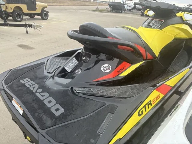 Slide: The Image of Sea-Doo GTR 2015 - 6