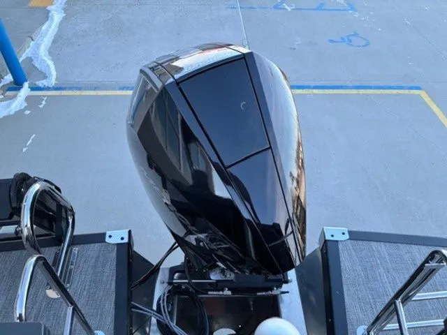 Slide: The Image of Bennington M Fish & Cruise 24 MS 2026 - 25