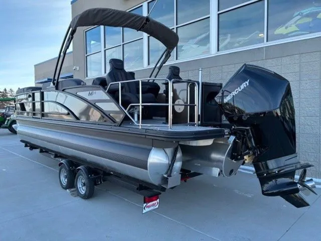 Slide: The Image of Bennington M Fish & Cruise 24 MS 2026 - 6