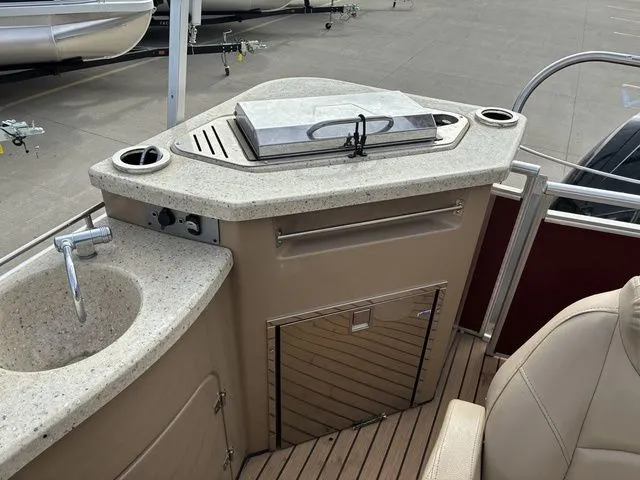 Slide: The Image of Harris Solstice 220 2015 - 28