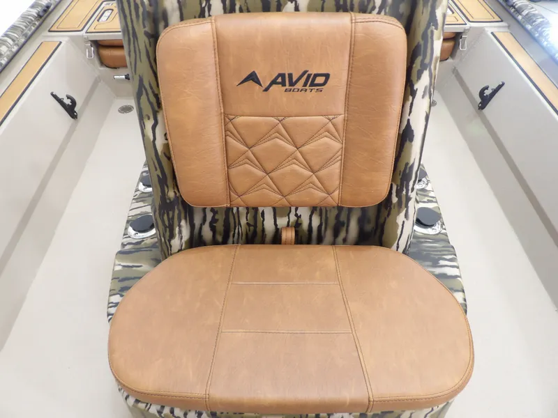 Slide: The Image of Avid 20CC Rogue 2026 - 20