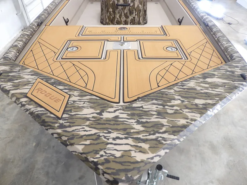 Slide: The Image of Avid 20CC Rogue 2026 - 3