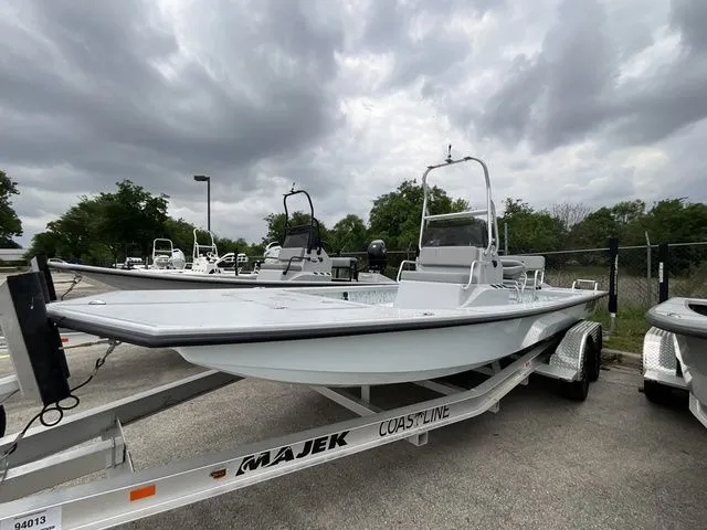 The Image of Majek 22 Illusion 2026 - 1