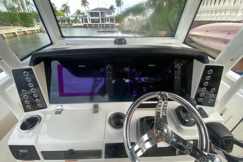 Slide: The Image of Simrad Electronics Package - 12