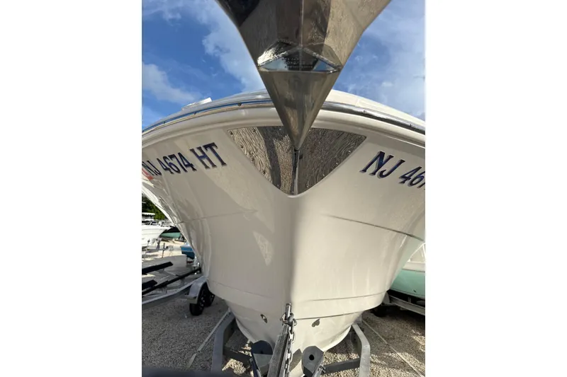 Slide: The Image of Manufacturer Provided Image: Top view of Robalo R302 Center Console boat layout. - 31