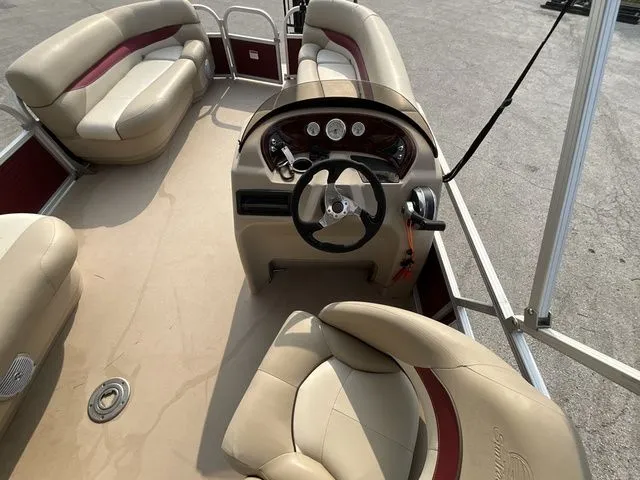 Slide: The Image of Sun Tracker Party Barge 24 XP3 2018 - 15