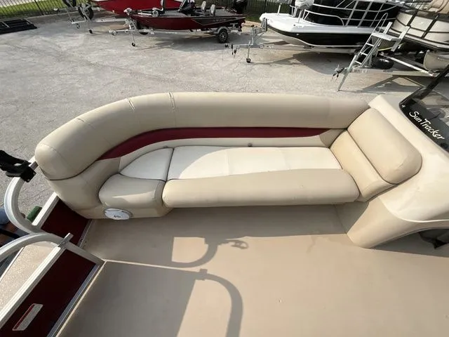 Slide: The Image of Sun Tracker Party Barge 24 XP3 2018 - 8