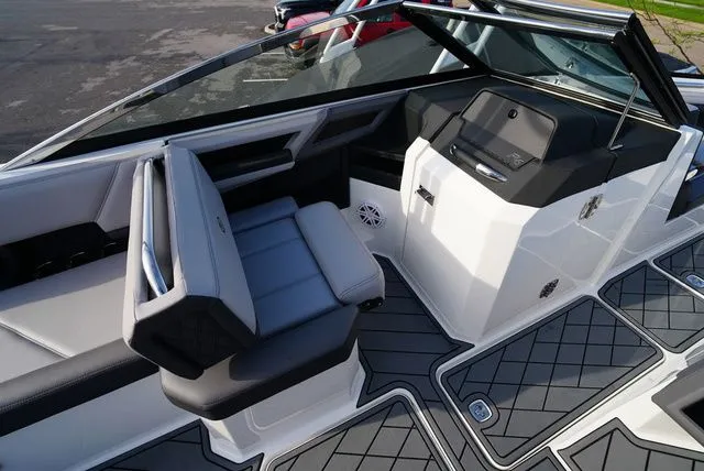 Slide: The Image of Cobalt R6 2021 - 13