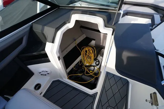 Slide: The Image of Cobalt R6 2021 - 14