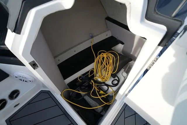 Slide: The Image of Cobalt R6 2021 - 15