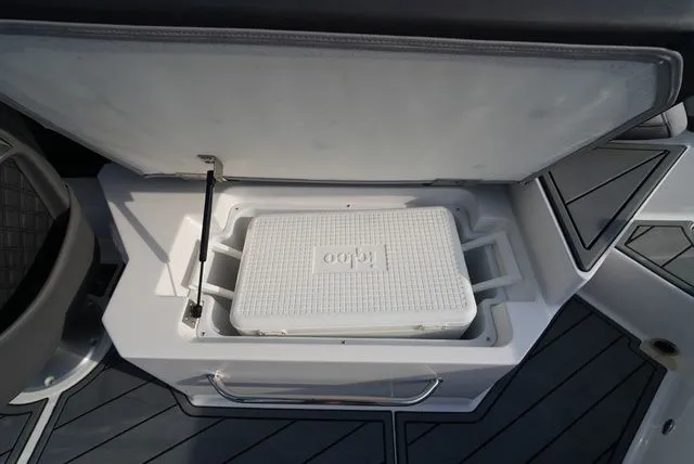 Slide: The Image of Cobalt R6 2021 - 18