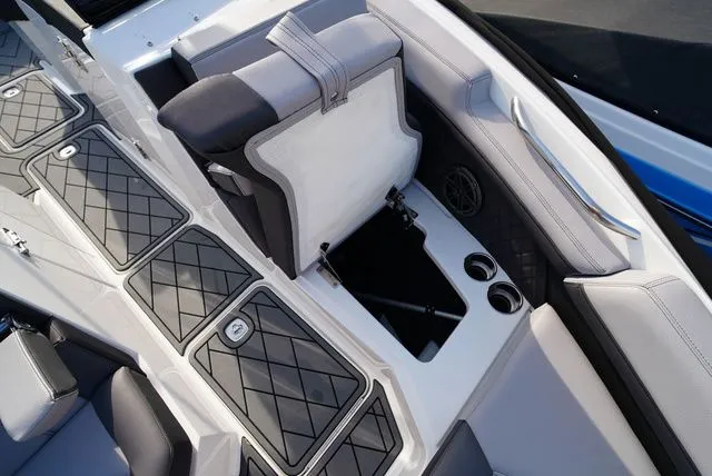 Slide: The Image of Cobalt R6 2021 - 27