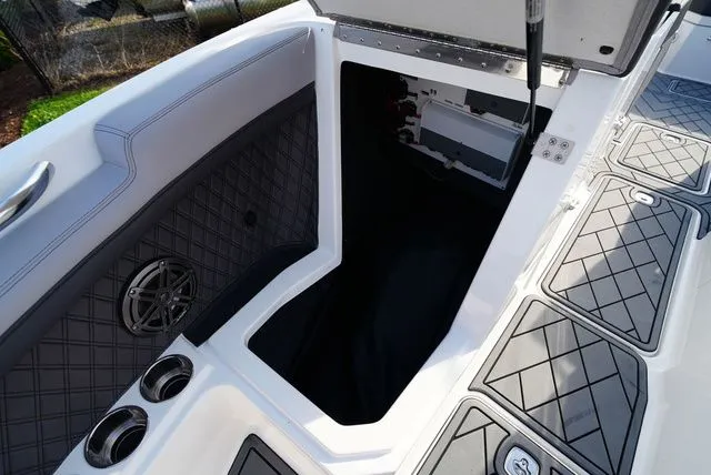 Slide: The Image of Cobalt R6 2021 - 28