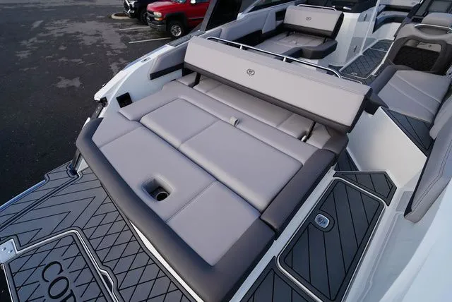 Slide: The Image of Cobalt R6 2021 - 3