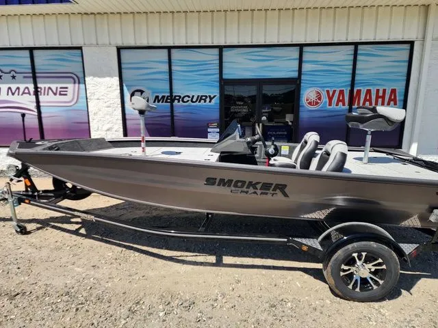 Slide: The Image of Smoker Craft Viper 175 Pro 2026 - 4