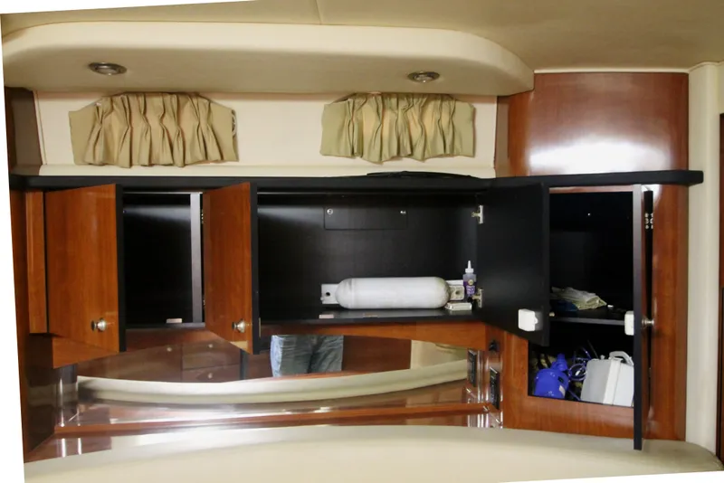 Slide: The Image of Storage over Dinette - 26