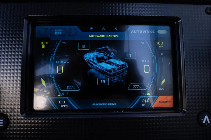 Slide: The Image of Dashboard display of a 2022 Moomba Max boat with Autowake inactive. - 14