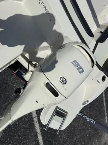 Slide: The Image of Stingray 182 SC 2019 - 11