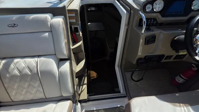 Slide: The Image of Regal 28 Express 2018 - 3