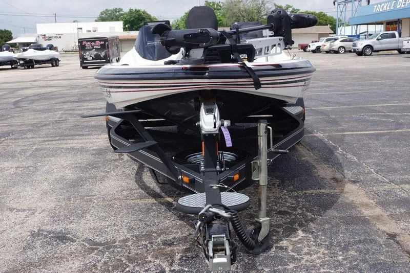 Slide: The Image of 2013 Skeeter ZX190 boat on trailer in parking lot. - 3
