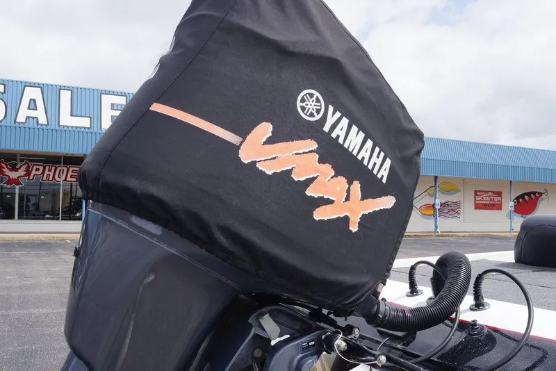 Slide: The Image of 2013 Skeeter ZX190 with Yamaha VMAX engine cover at dealership. - 5
