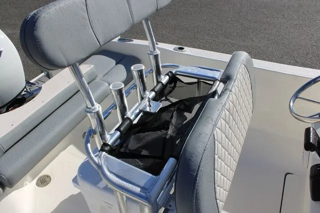 Slide: The Image of Pioneer 180 Islander 2026 - 22