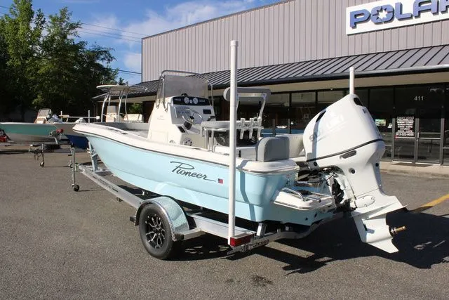 Slide: The Image of Pioneer 180 Islander 2026 - 3