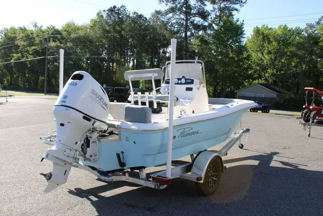 Slide: The Image of Pioneer 180 Islander 2026 - 5