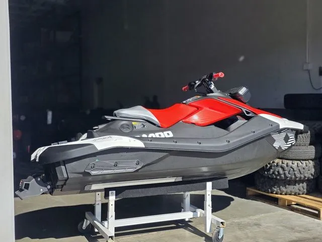 Slide: The Image of Sea-Doo Spark Trixx For 1 Rotax 900 ACE - 90 Ibr And Au 2026 - 3