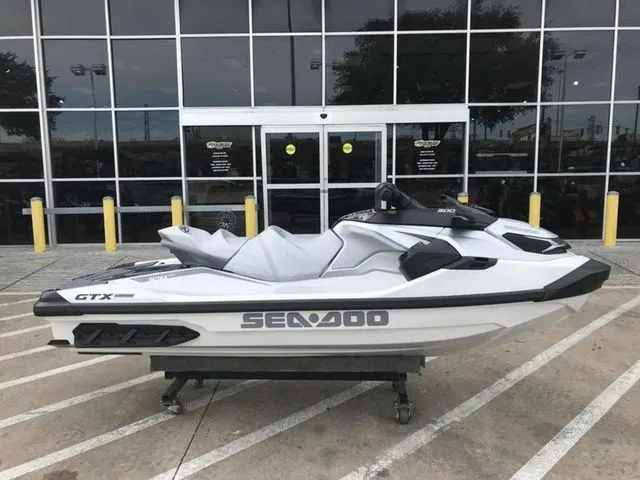 The Image of Sea-Doo GTX 2024 - 1