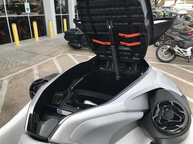 Slide: The Image of Sea-Doo GTX 2024 - 11