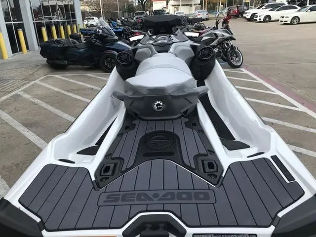 Slide: The Image of Sea-Doo GTX 2024 - 13