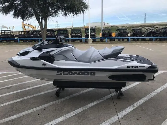 Slide: The Image of Sea-Doo GTX 2024 - 3