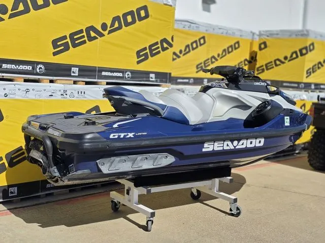 Slide: The Image of Sea-Doo GTX Limited 300 Blue Abyss 2023 - 3